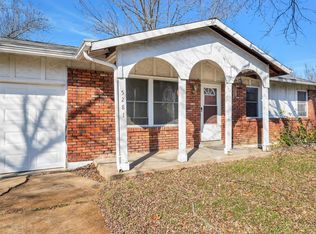 5281 Pitcher Dr, House Springs, MO 63051