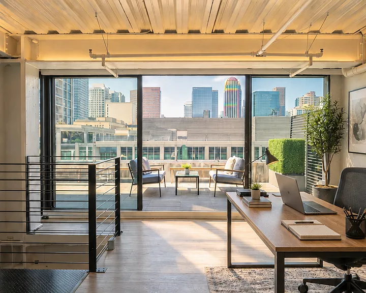 HWH Luxury Living — Photo 73