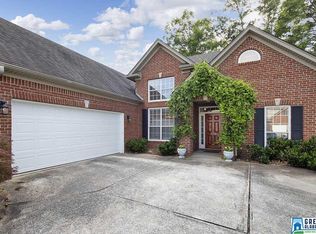 650 Forest Lakes Dr, Sterrett, AL 35147