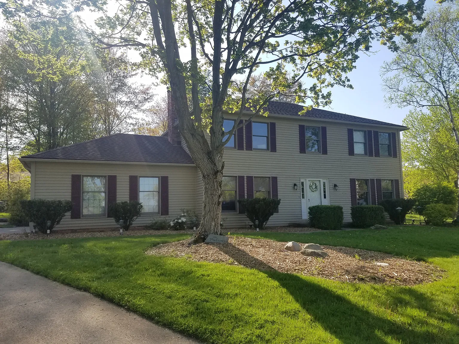 6482 Castle Cir photo 1