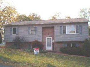 140 Springlake Crst, Watsontown, PA 17777
