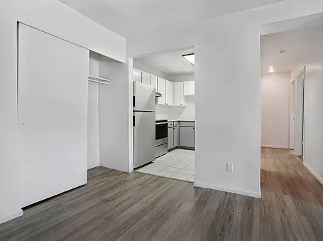 Canyon Commons — Photo 3