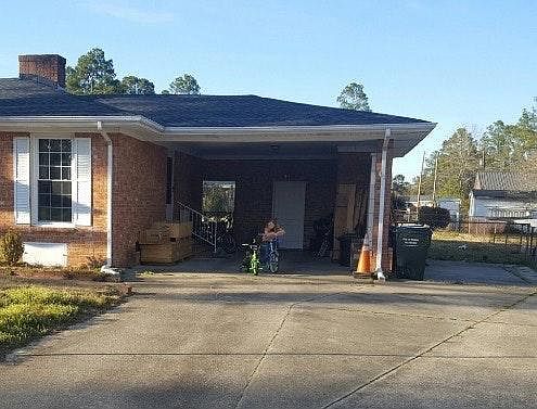 2nd image of 3015 Englewood Dr