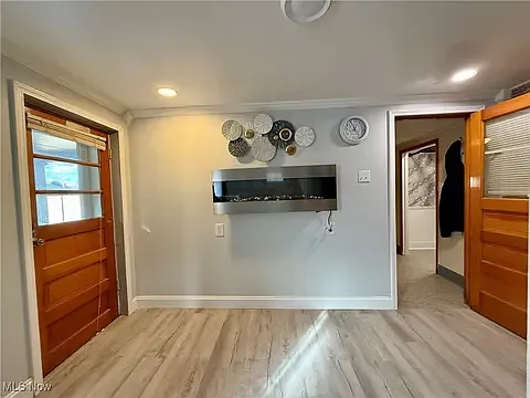 103 Kathleen Way — Photo 19