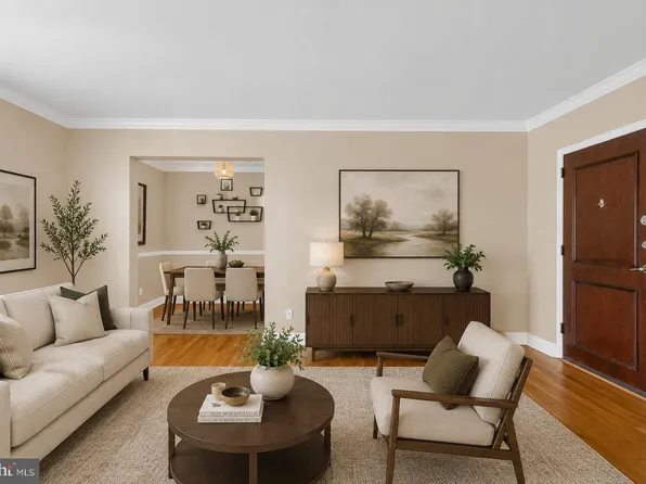 922 S Washington St APT 312, Alexandria, VA 22314