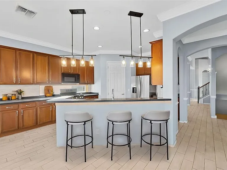 8507 Saint Marino Blvd — Photo 10