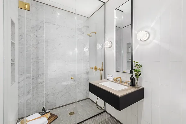 Sold by Douglas Elliman | media 10