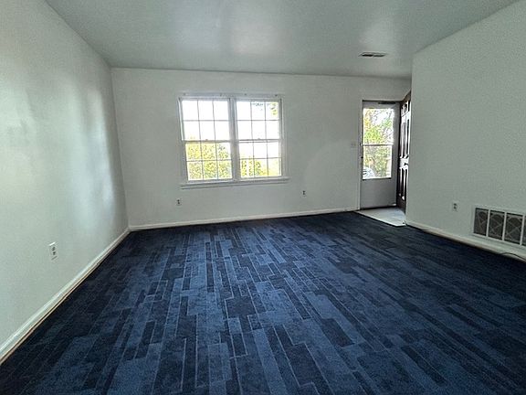 2nd image of 1128 Mountain Ave