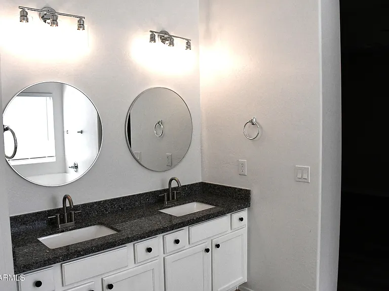8787 W Gardenia Ave — Photo 17