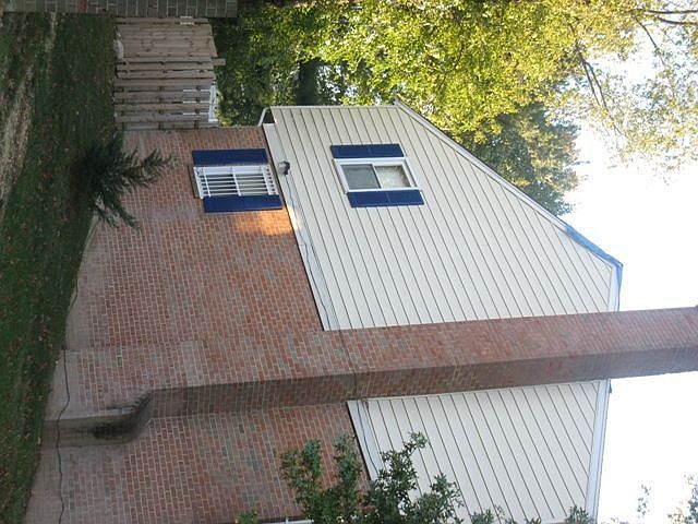 2nd image of 2229 Dawn Ln