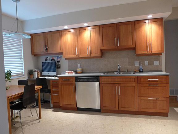 4th image of 3014 E 14th Ave