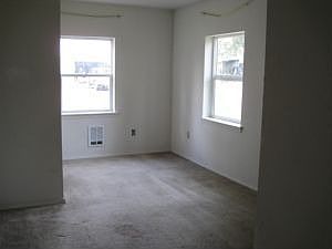 5th image of 314 W 21st Ave