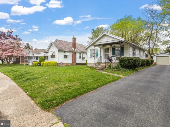 119 W Forrestview Rd, Brookhaven, PA 19015