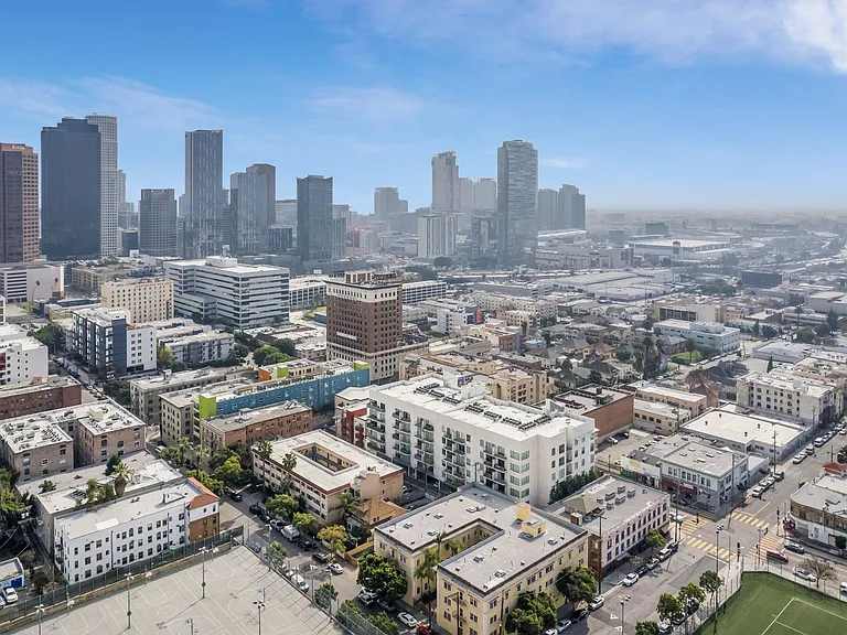 Seven West DTLA — Photo 155