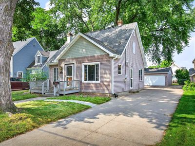 607 Grove St, Neenah, WI, 54956