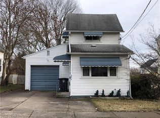 2217 5th St SW, Akron, OH 44314