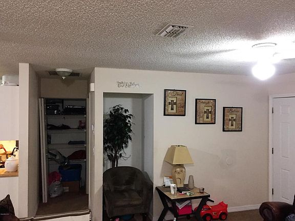 3rd image of 1620 NW 1st Ave