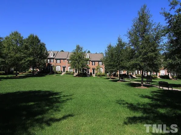 126 Savannah Ridge Rd, Holly Springs, NC 27540