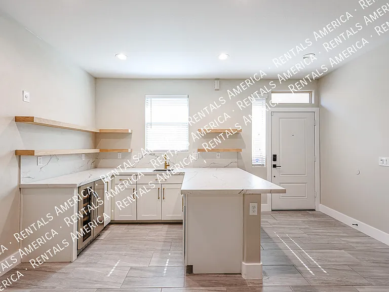 7855 W Rock Springs Dr — Photo 7