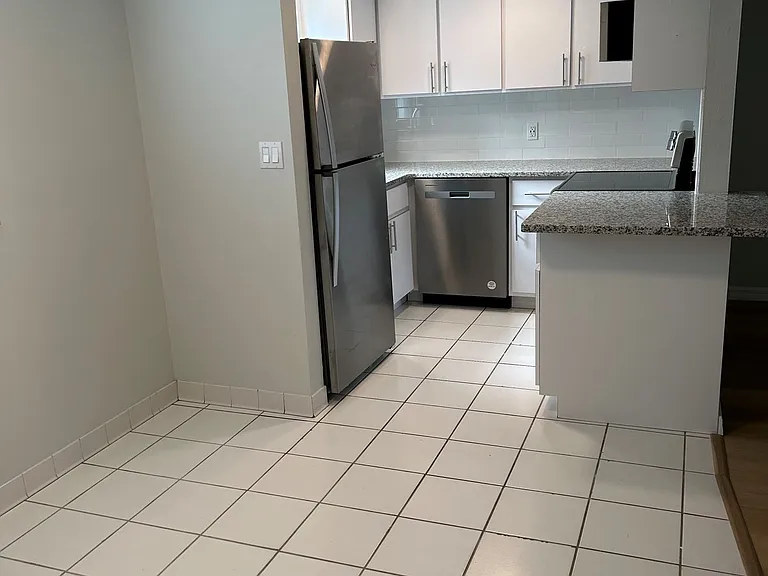 Forest Edge Apartments — Photo 19