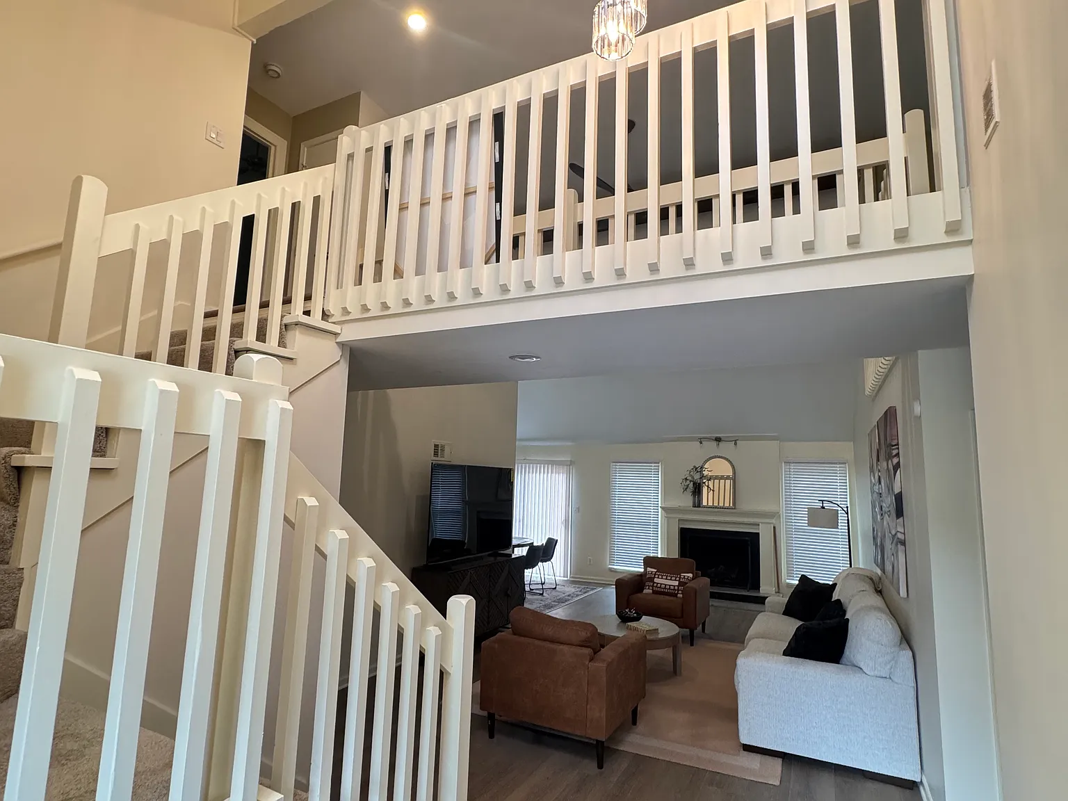 4 bed, 3.5 bath, 3017 sqft, $3,195 — Photo 4
