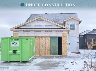 6114 Martin Ln W, West Fargo, ND