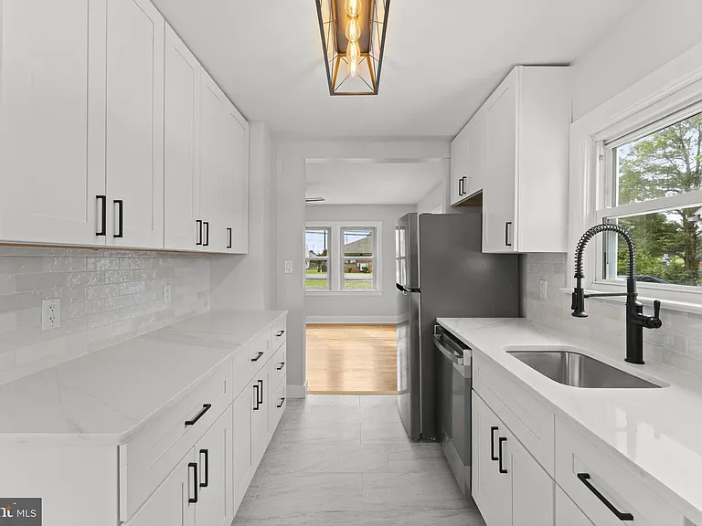1818 Orange Rd — Photo 18