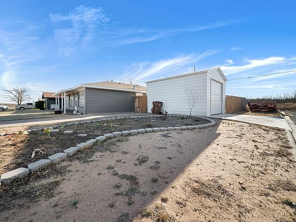 5th image of 3700 Boulder Dr