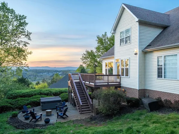 129 Fontana Ct, Charlottesville, VA 22911