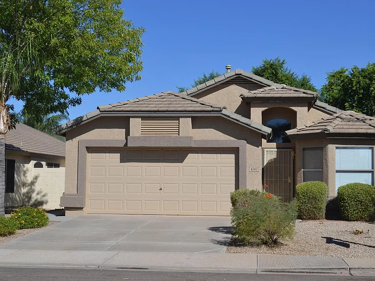 8240 E Obispo Ave — Photo 1
