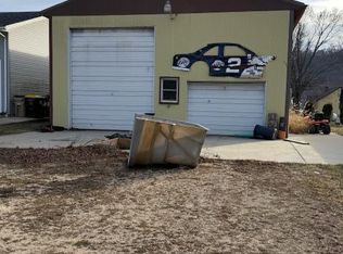 708 Bluff St, Brownsville, MN 55919