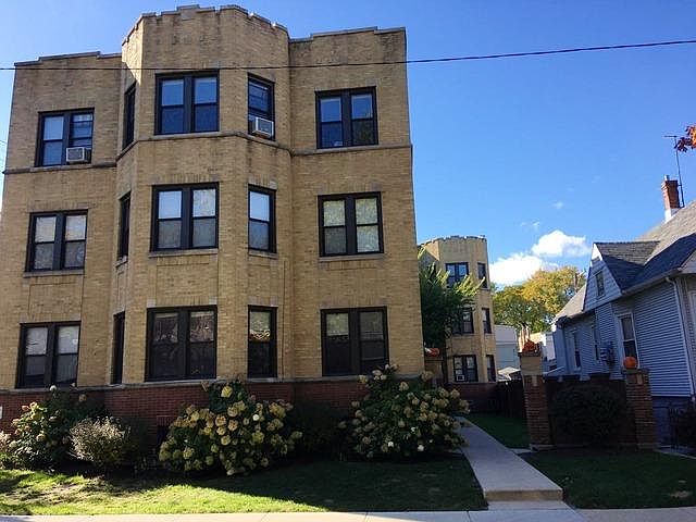 1st image of 4816 N Oakley Ave APT 2P