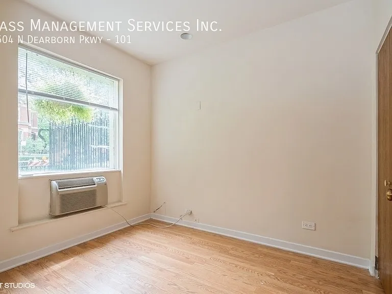 1504 N Dearborn Pkwy, Chicago, IL — Photo 97