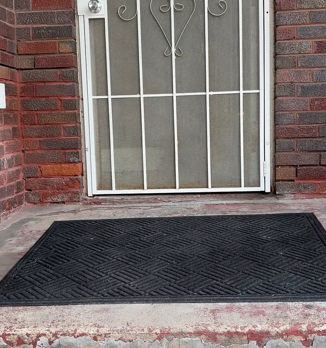 2 bed, $1,200 — Photo 1