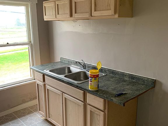 3rd image of 323 Clark St APT 7
