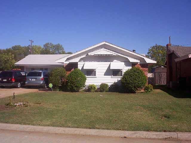1st image of 612 W Del Haven Dr