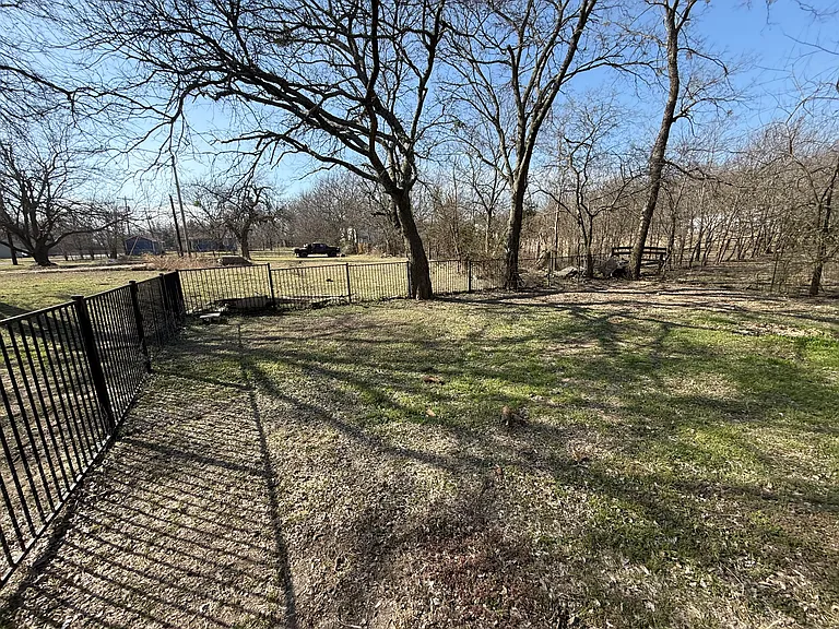 504 N Denison St — Photo 14
