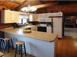 5000 Carpenter Dr, Crestwood, KY 40014