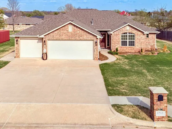 1713 N Young St, Stillwater, OK 74075
