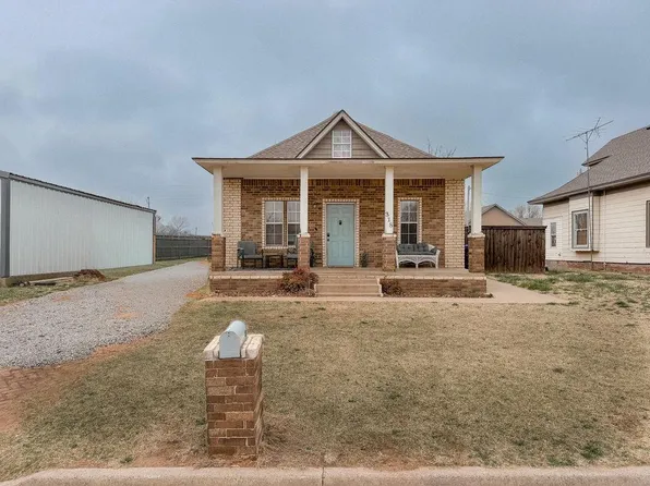 318 S. Clark, Hinton, OK 73047