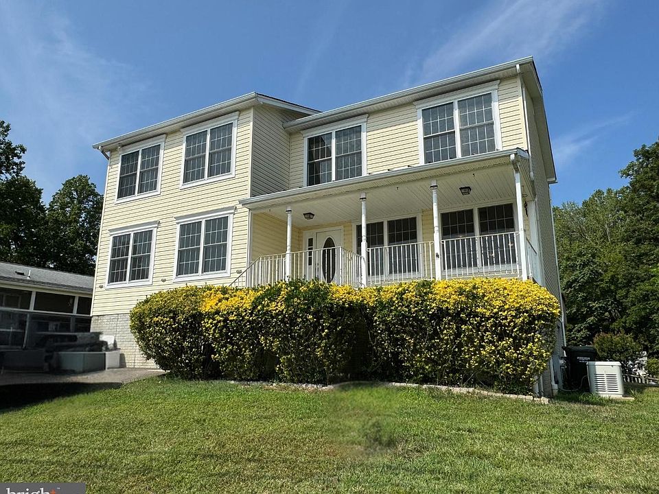 1st image of 3902 Bayview Dr