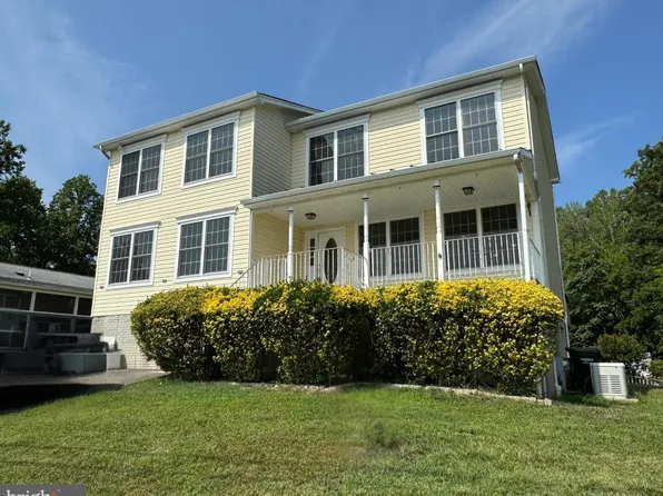 3902 Bayview Dr, Chesapeake Beach, MD 20732
