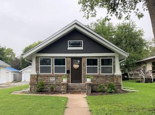 917 N 12th St, Beatrice, NE 68310