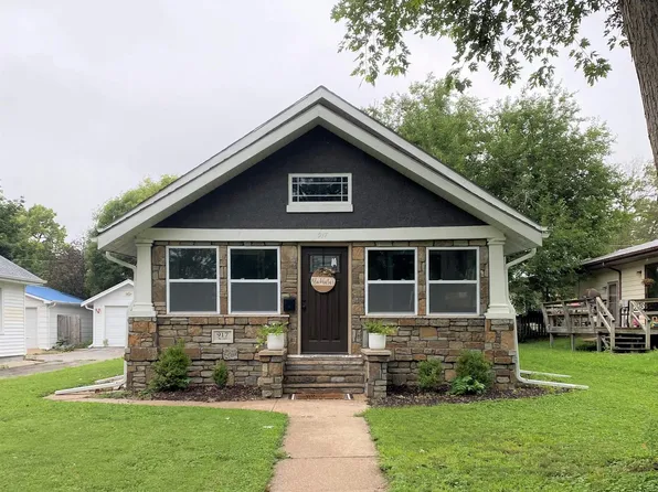 917 N 12th St, Beatrice, NE 68310