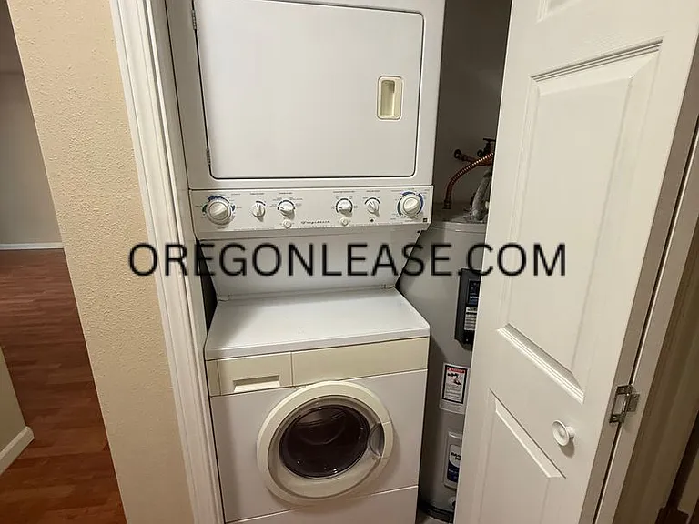 1425 W 8th Ave #5 — Photo 7
