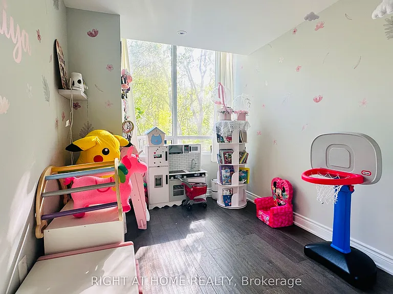 3050 Ellesmere Rd #209 — Photo 11