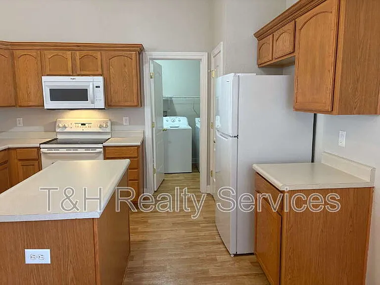 5935 Monticello Square Ln — Photo 10