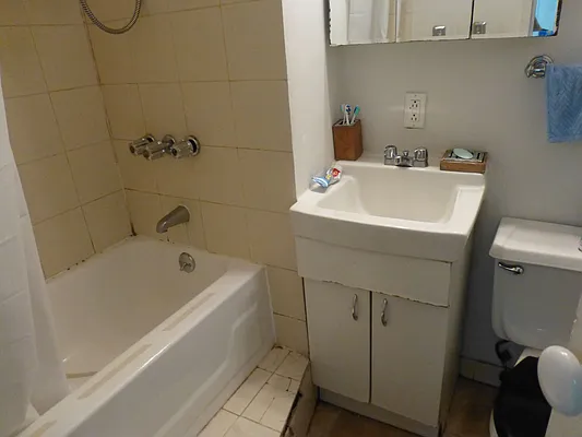 Rented by Charie Properties LLC | media 8