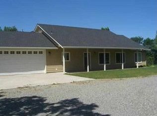 14875 Peppertree Ln, Red Bluff, CA 96080