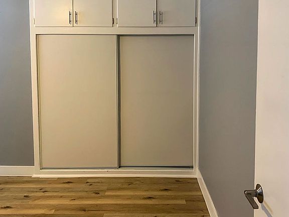 4th image of 905 Gaviota Ave #8